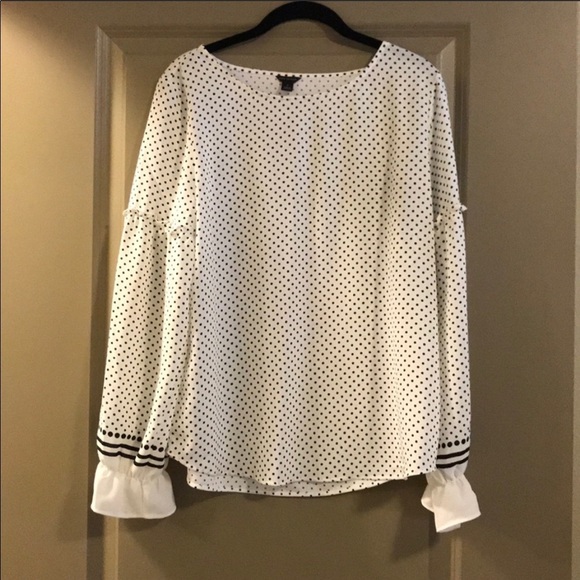 Ann Taylor Tops - EUC Ann Taylor polka dot blouse sz medium